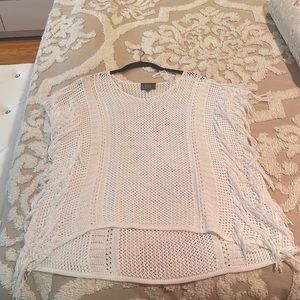 Leo & Sage white crochet top